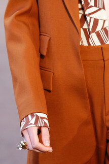 Details Chloé Fall 2018 Ready-to-Wear , Детали коллекции Хлоя осень зима 2018 , Fashion show , неделя моды в Париже , PFW , Paris Fashion Week , Mainstyles